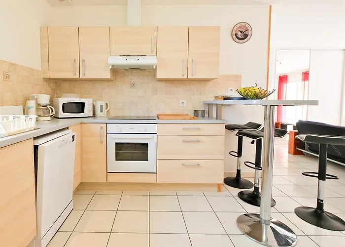 Le Barradis Avec Piscine Et Clim 度假居 *